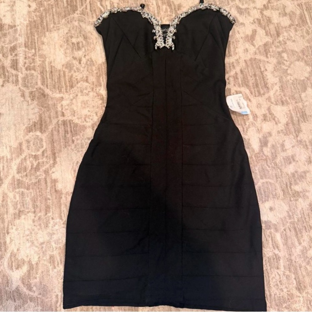 Sky Strapless Black Dress